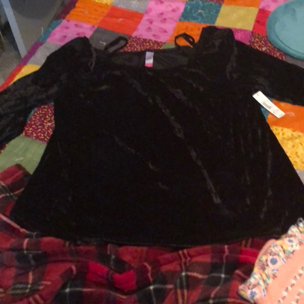 Velvety long blouse
